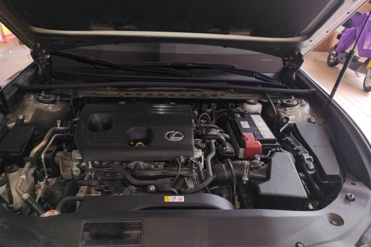 Used Lexus ES 2022 200 Luxury Edition Engine Bay