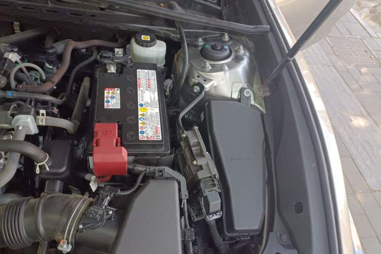 Used Lexus ES 2022 200 Excellence Edition Engine Bay Left