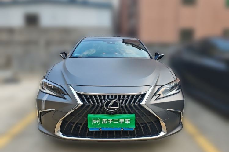 Used Lexus ES 2022 300h Excellence Edition Exterior 1