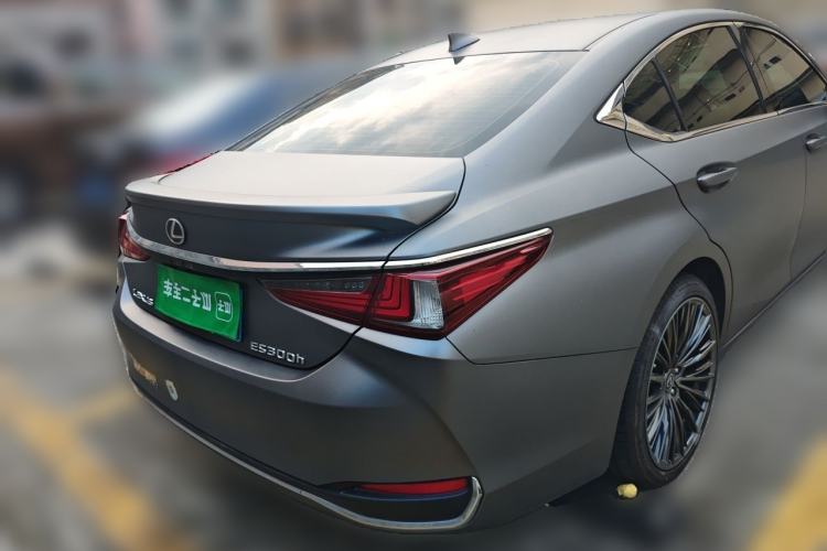 Used Lexus ES 2022 300h Excellence Edition Exterior 4