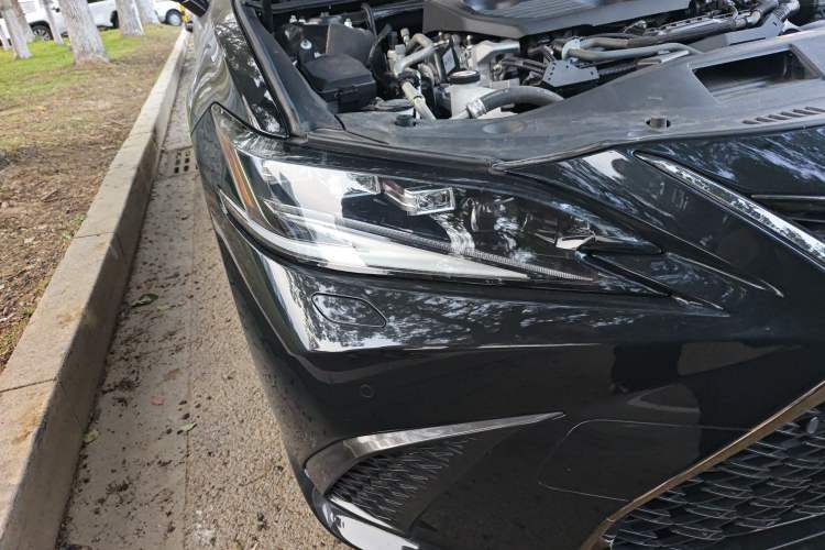 Used Lexus ES 2022 300h F SPORT Exterior 6