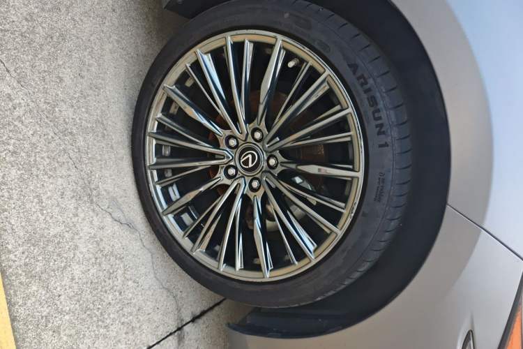 Used Lexus ES 2022 300h Excellence Edition Exterior 7