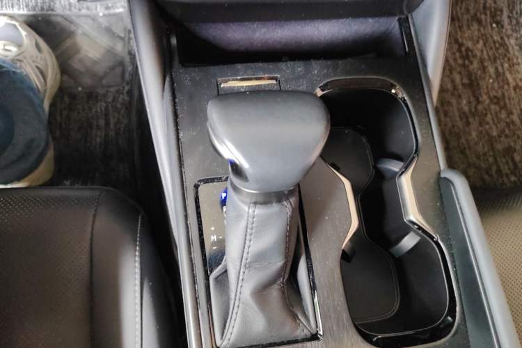Used Lexus ES 2022 200 Luxury Edition Gear Lever