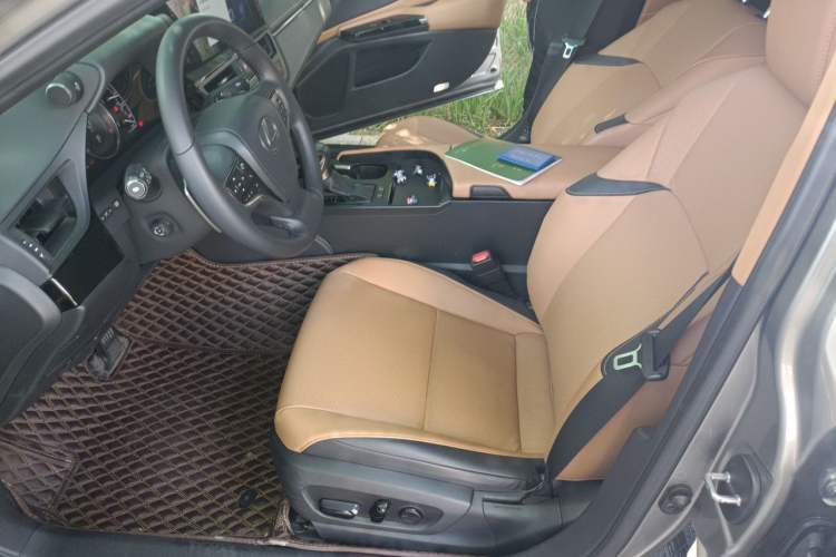 Used Lexus ES 2022 200 Excellence Edition Left Front Seat