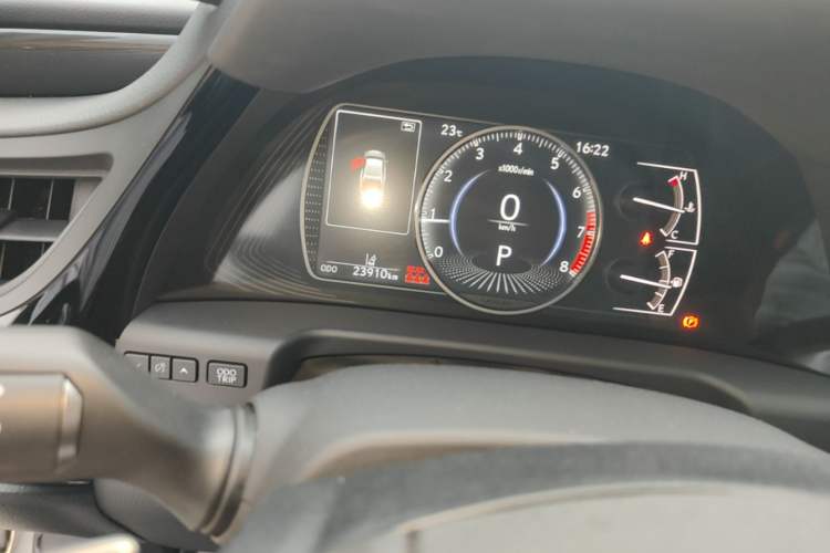 Used Lexus ES 2022 200 Excellence Edition Odometer Close Up