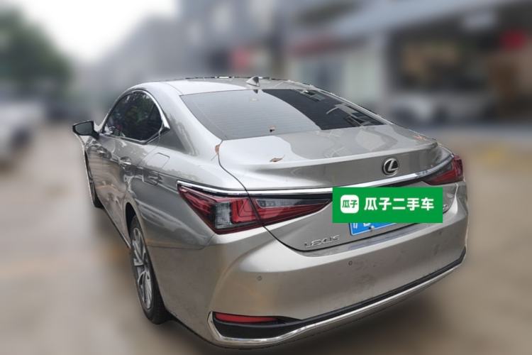 Used Lexus ES 2022 200 Excellence Edition Rear Left 45 Deg