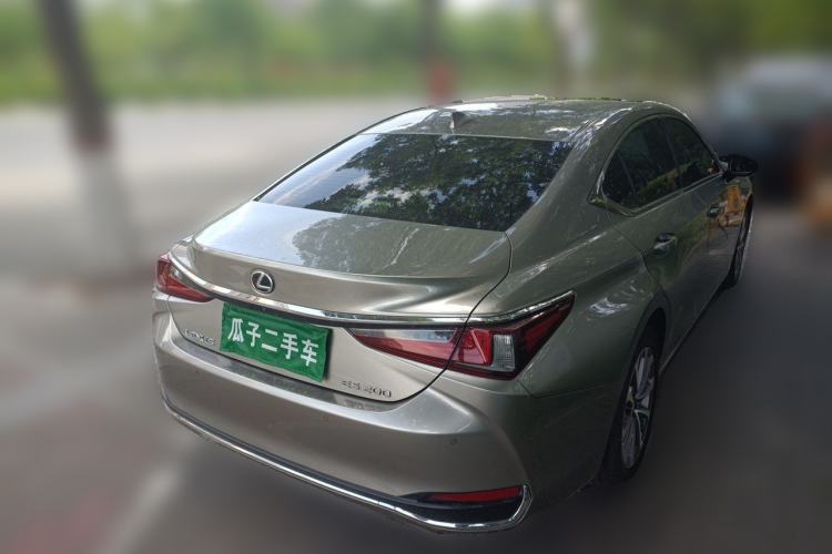 Used Lexus ES 2022 200 Excellence Edition Rear Right 45 Deg