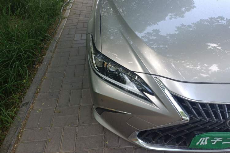 Used Lexus ES 2022 200 Excellence Edition Right Front Headlight