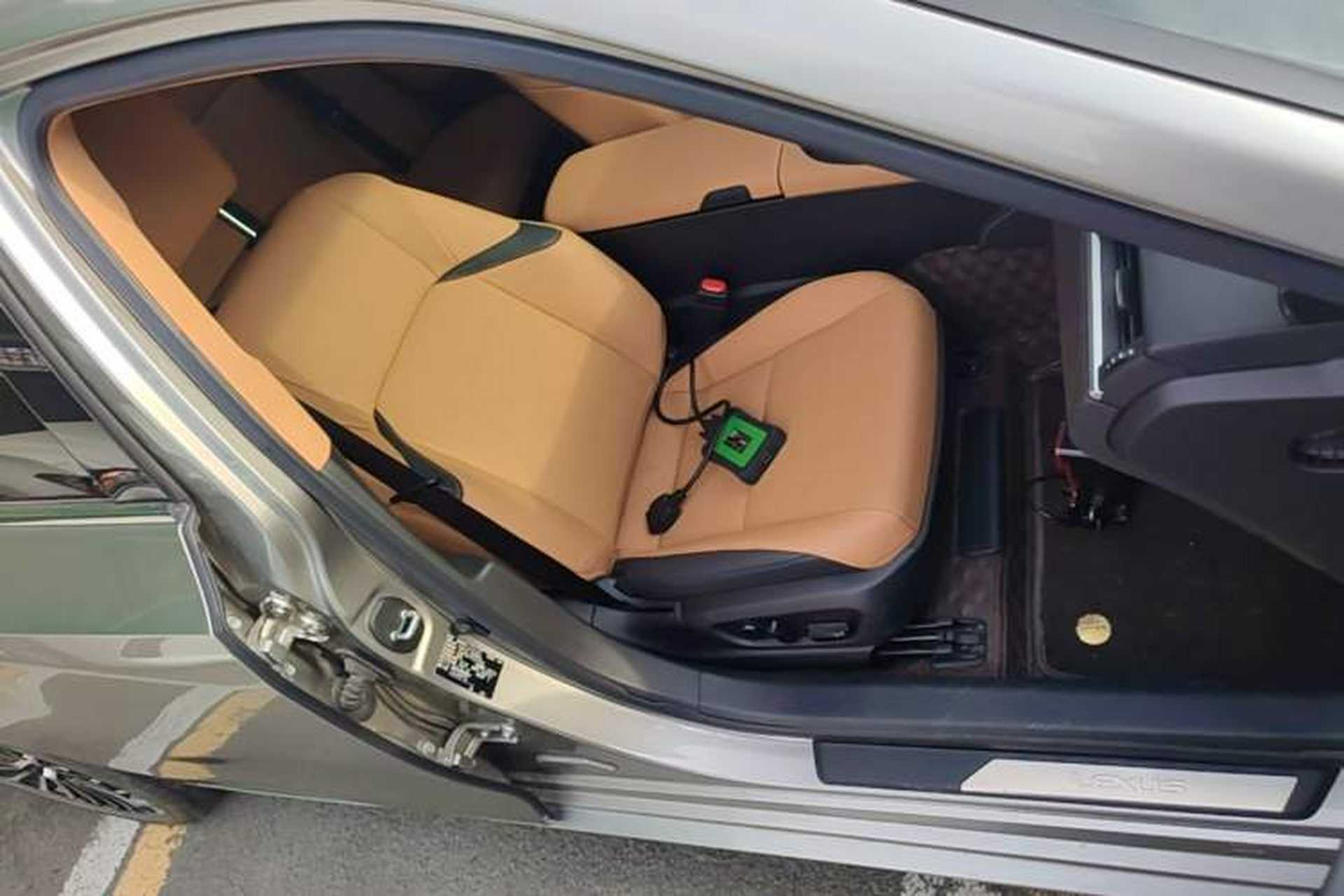 Used Lexus ES 2022 300h Deluxe Edition Right Front Seat