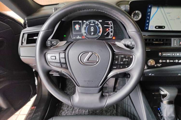 Used Lexus ES 2022 200 Luxury Edition Steering Wheel