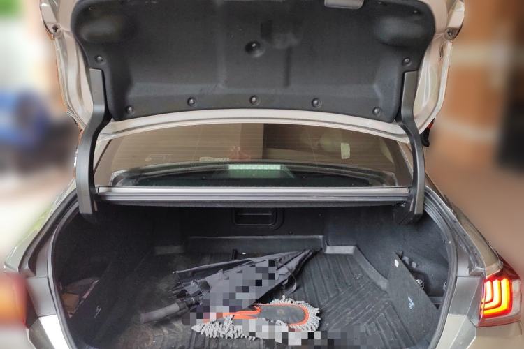 Used Lexus ES 2022 200 Luxury Edition Trunk