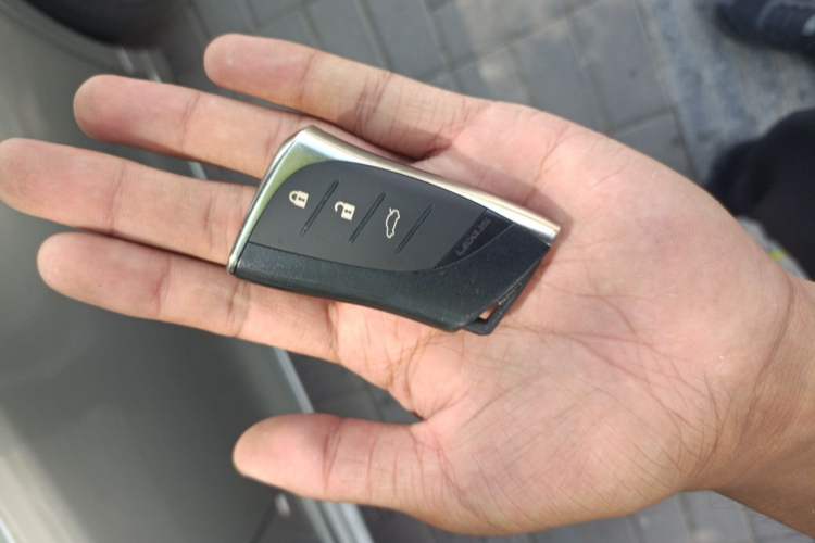 Used Lexus ES 2022 200 Excellence Edition Vehicle Key