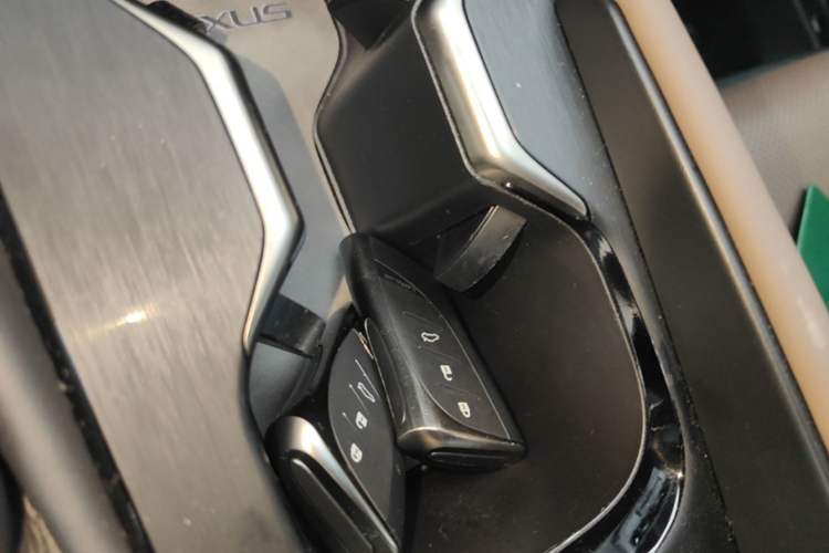 Used Lexus ES 2022 200 Excellence Edition Vehicle Key