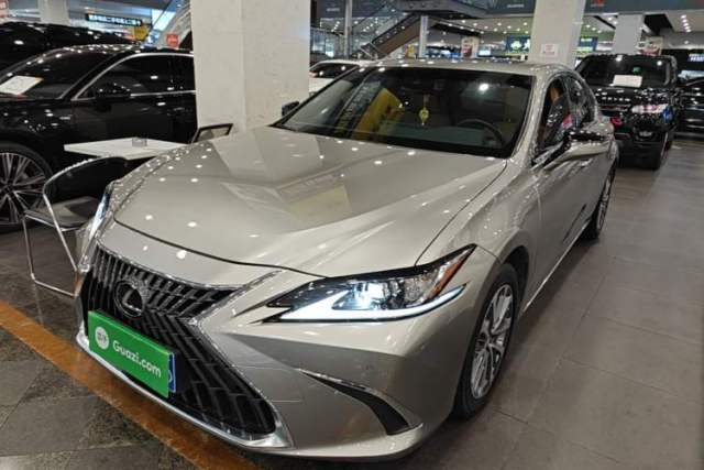 Used Lexus ES 2022 300h Excellence Edition