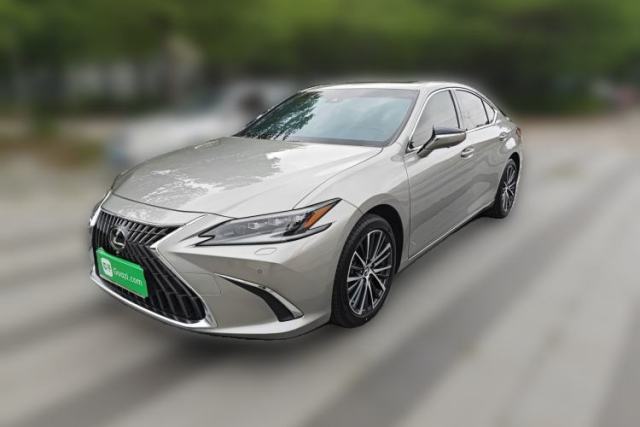 Used Lexus ES 2022 300h Deluxe Edition