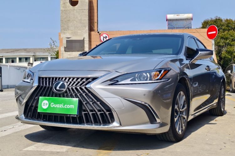 Used Lexus ES 2022 300h Excellence Edition Guazi used car, China used car export, Used car for sale, Used  cars, Cheapest cars for sale