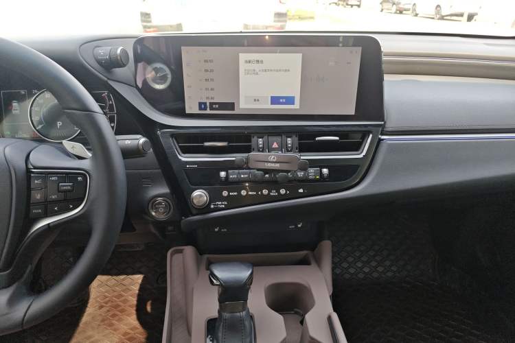 Used Lexus ES 2022 300h Excellence Edition Audio And AC Panel