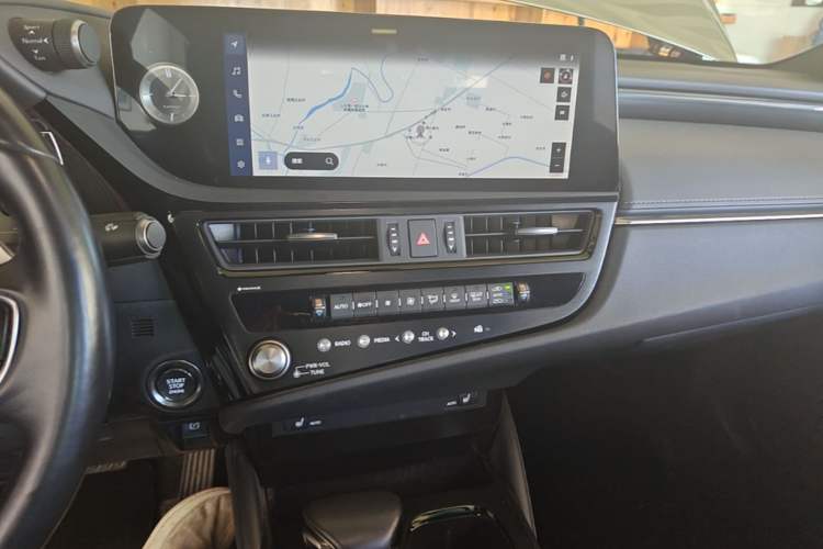 Used Lexus ES 2022 200 Excellence Edition Audio And AC Panel