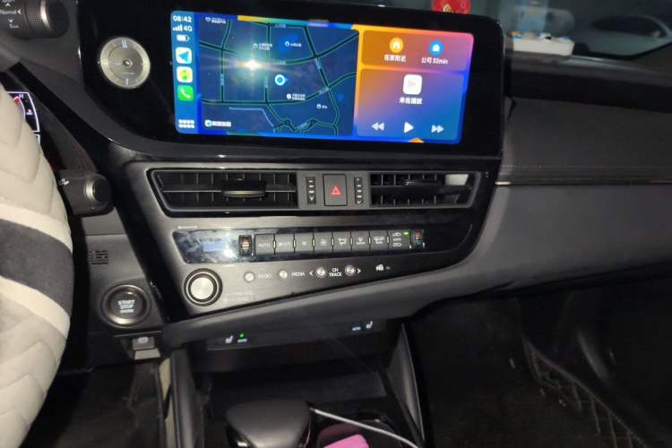 Used Lexus ES 2022 200 Excellence Edition Audio And AC Panel