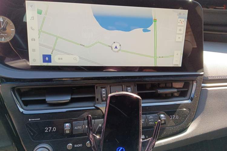 Used Lexus ES 2022 300h Excellence Edition Audio And AC Panel