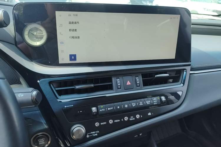 Used Lexus ES 2022 200 Excellence Edition Audio And AC Panel