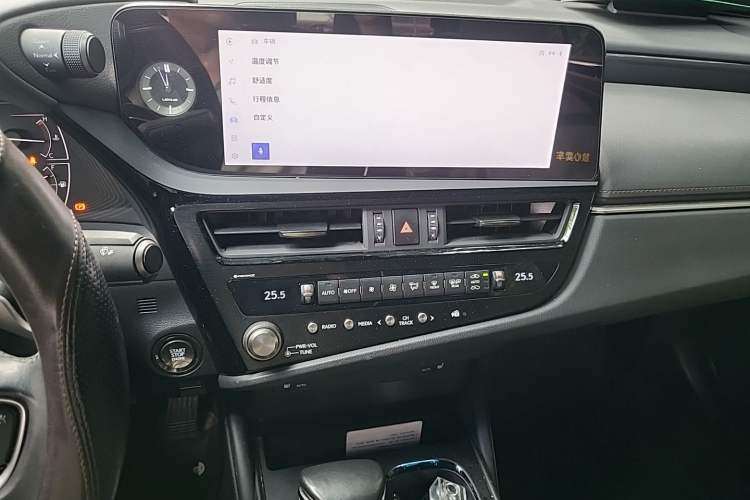Used Lexus ES 2022 200 Excellence Edition Audio And AC Panel