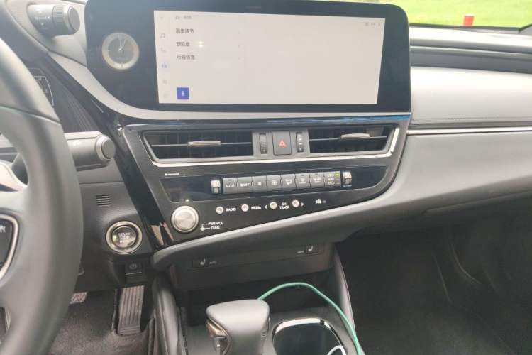 Used Lexus ES 2022 200 Excellence Edition Audio And AC Panel