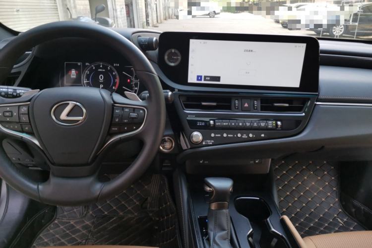Used Lexus ES 2022 200 Excellence Edition Center Console