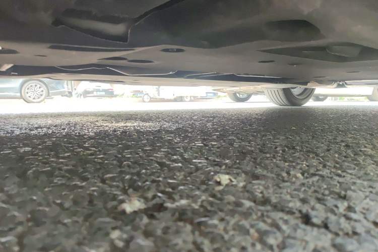 Used Lexus ES 2022 300h Deluxe Edition Chassis Front Left