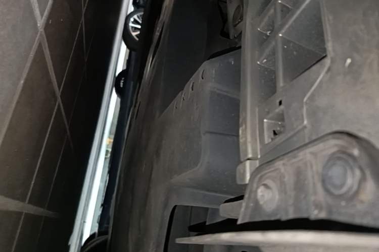 Used Lexus ES 2022 200 Excellence Edition Chassis Rear Left
