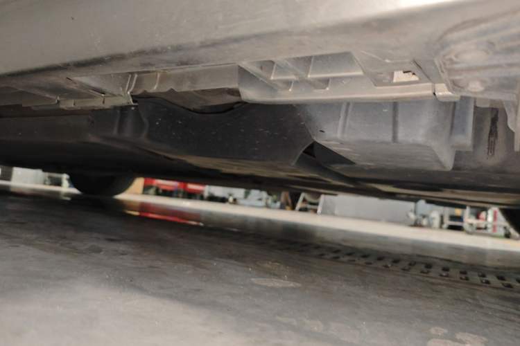 Used Lexus ES 2022 300h Excellence Edition Chassis Rear Left