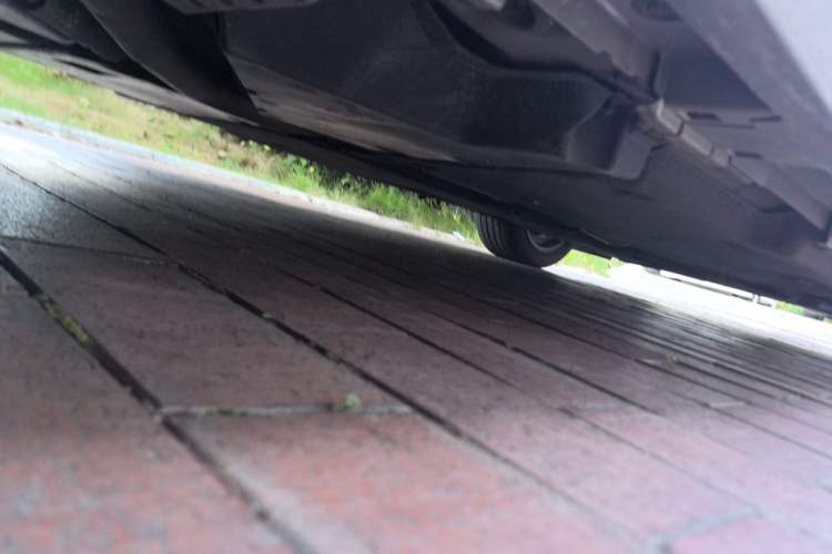 Used Lexus ES 2022 300h Excellence Edition Chassis Rear Right