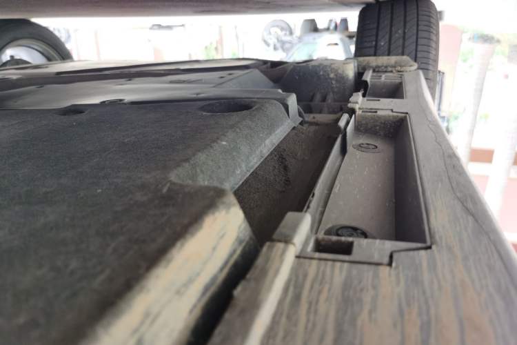 Used Lexus ES 2022 300h Excellence Edition Chassis Rear Right