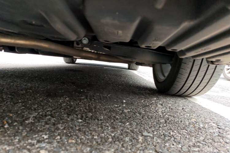 Used Lexus ES 2022 300h Deluxe Edition Chassis Rear Right