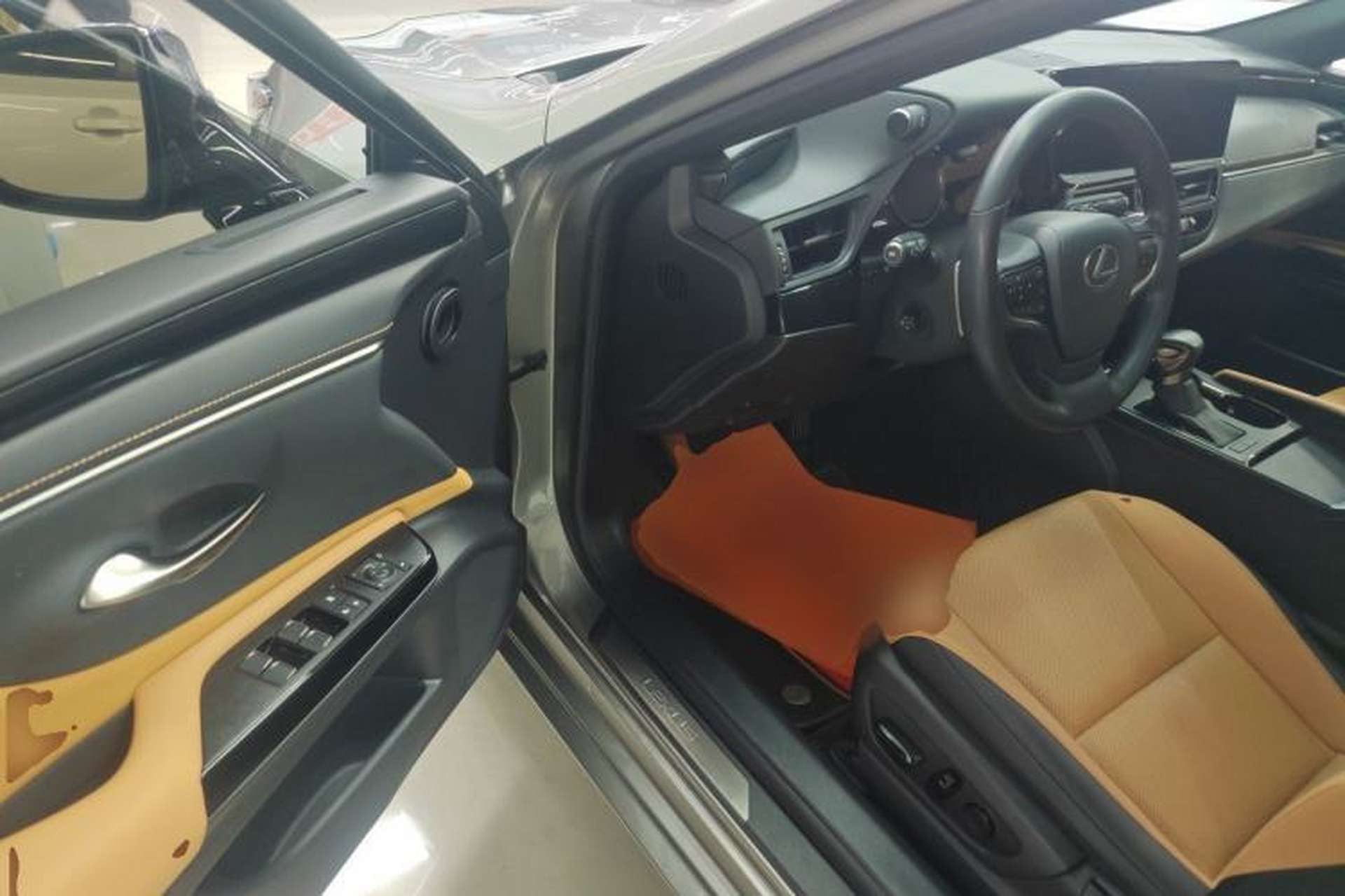 Used Lexus ES 2022 200 Excellence Edition Driver Seat