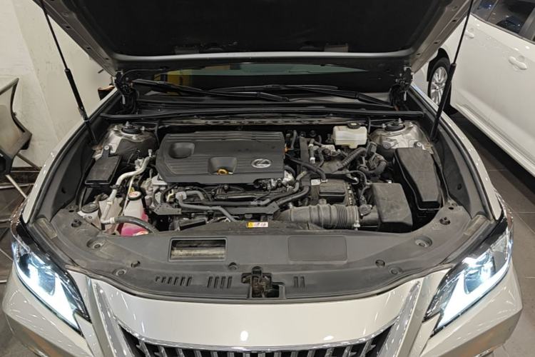 Used Lexus ES 2022 300h Excellence Edition Engine Bay