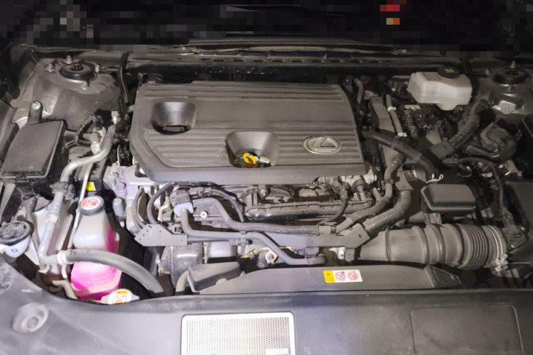 Used Lexus ES 2022 300h Excellence Edition Engine Bay