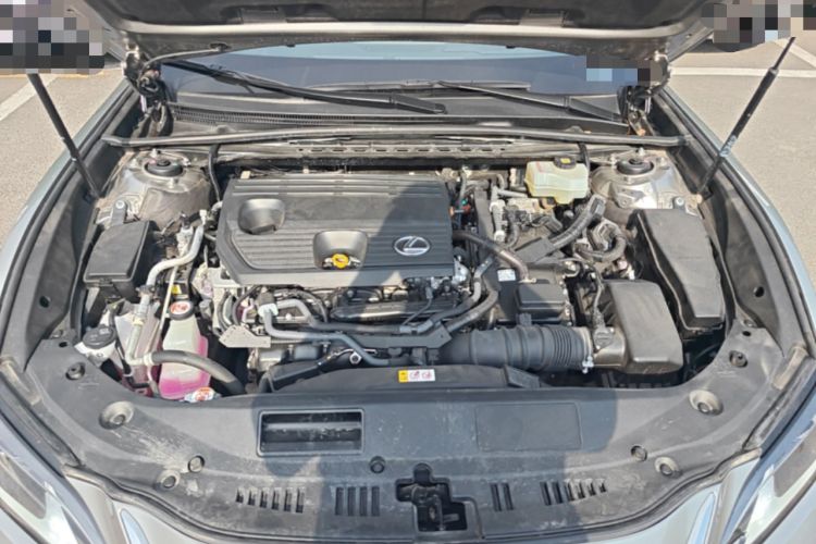 Used Lexus ES 2022 300h Excellence Edition Engine Bay
