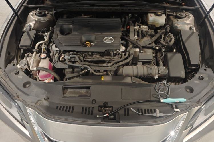 Used Lexus ES 2022 300h Excellence Edition Engine Bay