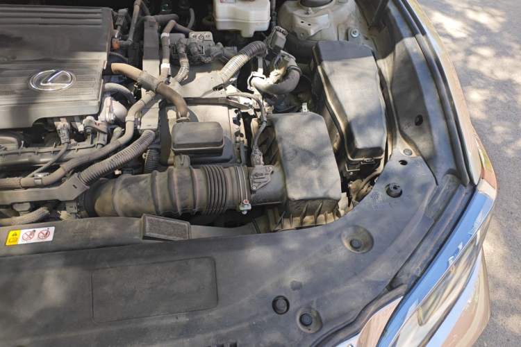 Used Lexus ES 2022 300h Excellence Edition Engine Bay Left
