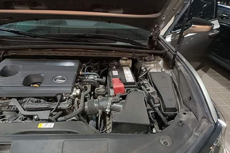 Used Lexus ES 2022 200 Excellence Edition Engine Bay Left