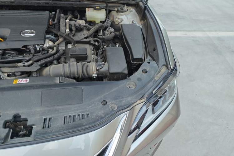 Used Lexus ES 2022 300h Excellence Edition Engine Bay Left