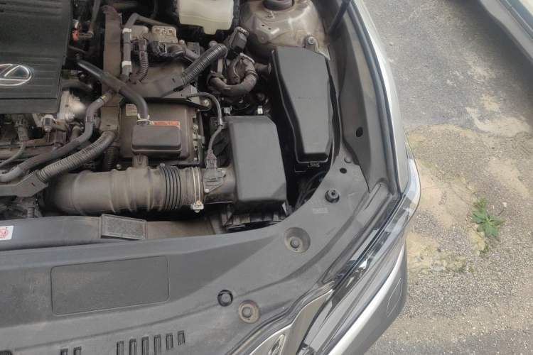 Used Lexus ES 2022 300h Deluxe Edition Engine Bay Left
