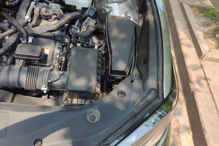 Used Lexus ES 2022 300h Deluxe Edition Engine Bay Left