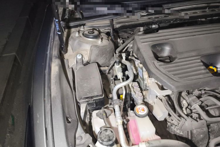 Used Lexus ES 2022 300h Excellence Edition Engine Bay Right