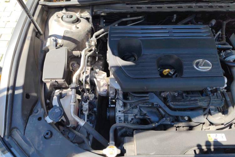 Used Lexus ES 2022 200 Excellence Edition Engine Bay Right
