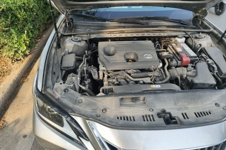 Used Lexus ES 2022 200 Excellence Edition Engine Bay Right