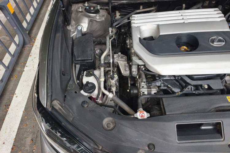 Used Lexus ES 2022 200 Excellence Edition Engine Bay Right