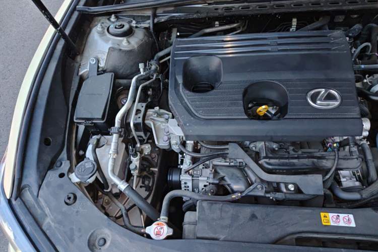 Used Lexus ES 2022 200 Excellence Edition Engine Bay Right
