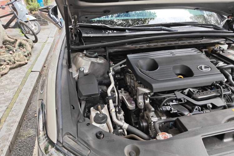 Used Lexus ES 2022 200 Excellence Edition Engine Bay Right